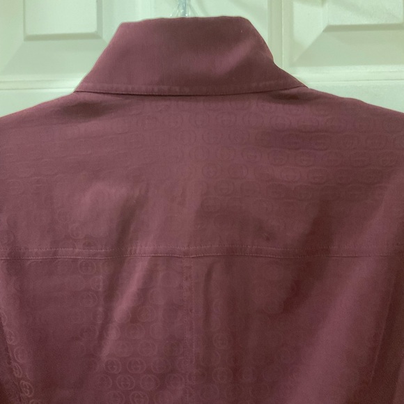 Gucci Long Sleeve Button Front, Fold Down Collar, Maroon Blouse, Size 44 / Small - Picture 11 of 14